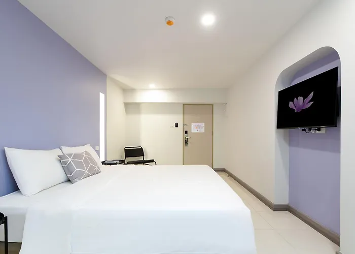 酒店 Synsiri Lat Phrao 83 3*